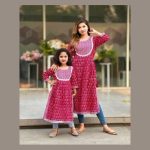 মা-মেয়ের ম্যাচিং কুর্তি সেট